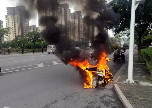 电瓶车锂电池自动灭火装置灭火原理